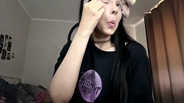 LouisePavlides online show from May 2026 08:42:02 AM