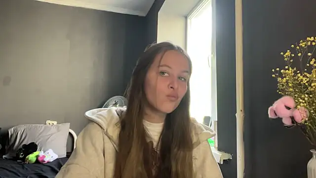 EkaterinaGiz online show from April 2026 01:18:02 PM