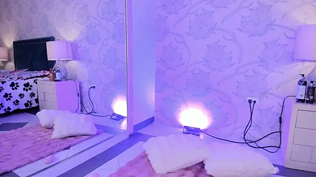 Julietta 33 online show from July 2026 03:46:01 AM