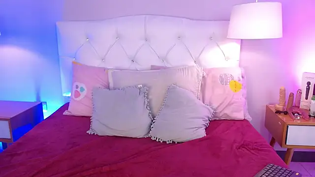 Julietta 33 online show from June 2026 03:34:02 AM