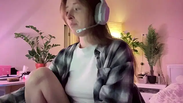 Snapshot of she_tora69 chatting on July 2026 12:21:01 AM she tora69 online show from July 2026 12:21:01 AM