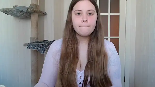 Kira perry online show from April 2026 06:22:01 AM