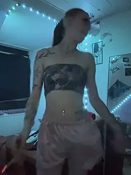 Lina-420 online show from May 2026 08:15:01 PM
