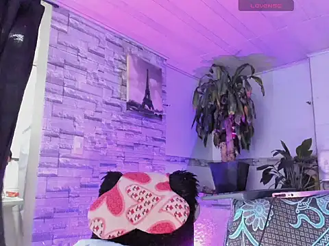 BeautyCatalella1 online show from May 2026 12:52:01 PM