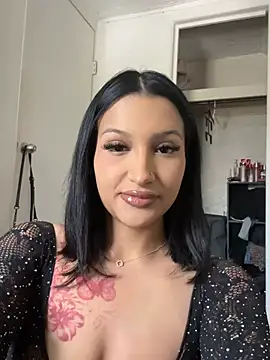 latinadollxo online show from May 2026 05:37:01 PM