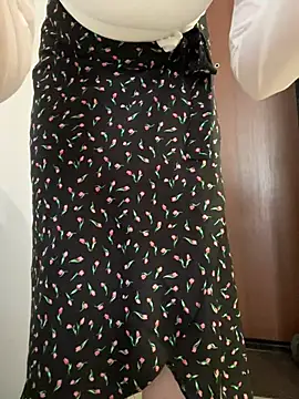 TeasyFlluff online show from May 2026 12:52:01 PM