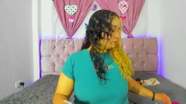 Catherine And Tara online show from June 2026 07:41:01 PM