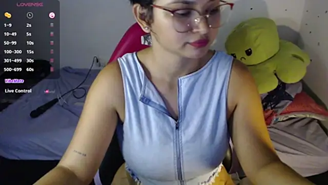 Lily     online show from May 2026 09:37:02 PM