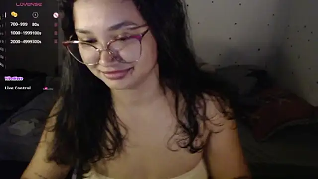 Lily     online show from May 2026 10:07:02 PM