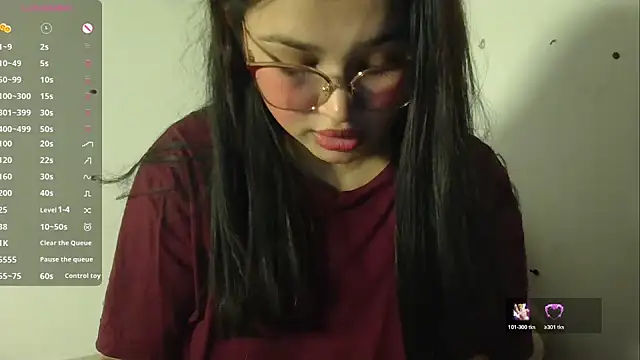 Snapshot of Lily____ chatting on July 2026 10:23:01 PM Lily online show from July 2026 10:23:01 PM