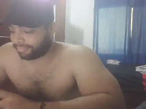 Bearmachin online show from May 2026 07:39:01 PM