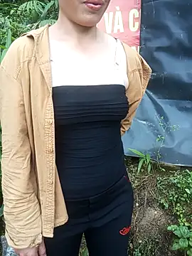 anhphi01 online show from April 2026 08:22:01 AM