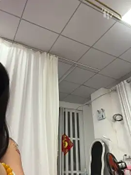Snapshot of milkwine chatting on June 2026 05:19:01 AM milkwine online show from June 2026 05:19:01 AM