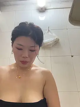 Snapshot of milkwine chatting on May 2026 01:04:01 AM milkwine online show from May 2026 01:04:01 AM