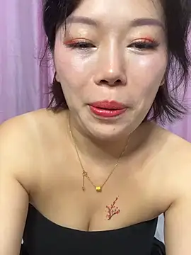 Snapshot of milkwine chatting on June 2026 01:39:01 AM milkwine online show from June 2026 01:39:01 AM