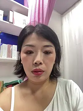 Snapshot of milkwine chatting on May 2026 01:04:02 PM milkwine online show from May 2026 01:04:02 PM