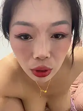 Snapshot of milkwine chatting on May 2026 03:03:02 AM milkwine online show from May 2026 03:03:02 AM
