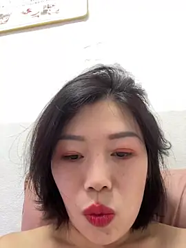Snapshot of milkwine chatting on May 2026 08:07:01 AM milkwine online show from May 2026 08:07:01 AM