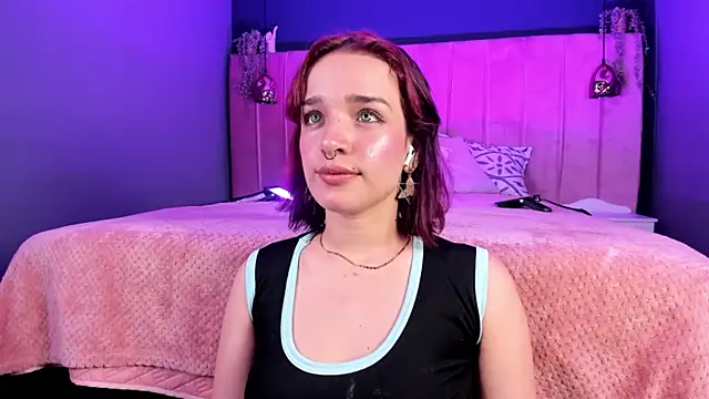 Azahara 18 online show from July 2026 05:56:01 PM