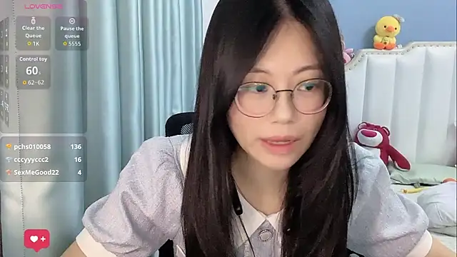 Luna-666 online show from April 2026 05:30:01 PM