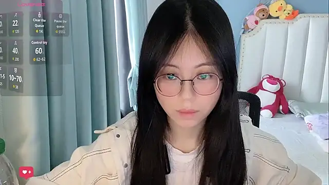 Luna-666 online show from May 2026 07:34:01 AM