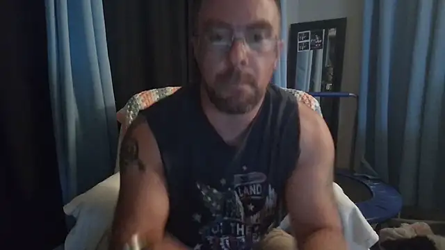 Snapshot of BWCMarineMark chatting on July 2026 05:52:02 AM BWCMarineMark online show from July 2026 05:52:02 AM
