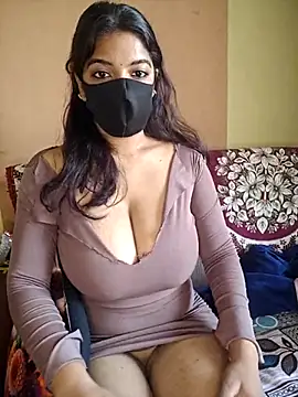 vanika2000 online show from May 2026 11:47:02 AM
