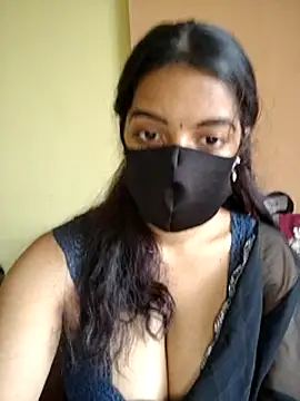 vanika2000 online show from May 2026 06:07:02 AM