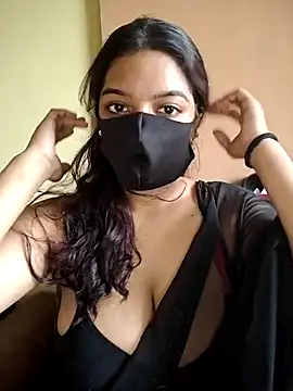 vanika2000 online show from May 2026 06:43:02 AM