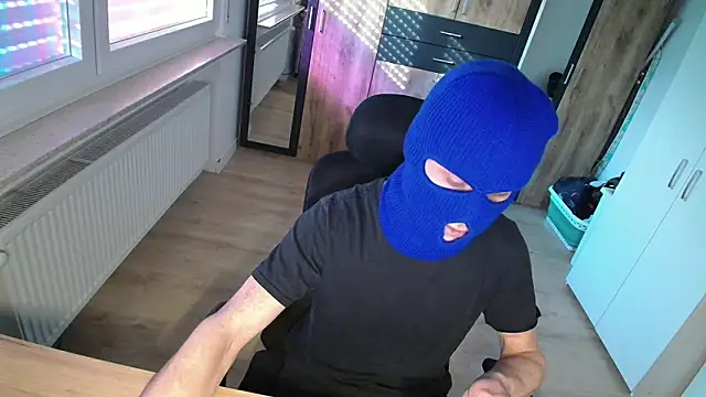 BadBoyMasked online show from April 2026 04:27:02 PM