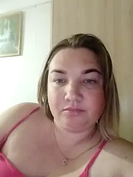 Snapshot of MiyaOlliver chatting on April 2026 08:21:01 AM MiyaOlliver online show from April 2026 08:21:01 AM
