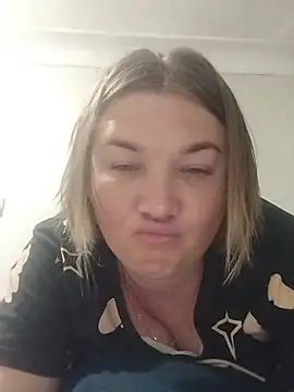 MiyaOlliver online show from August 2026 11:59:01 AM