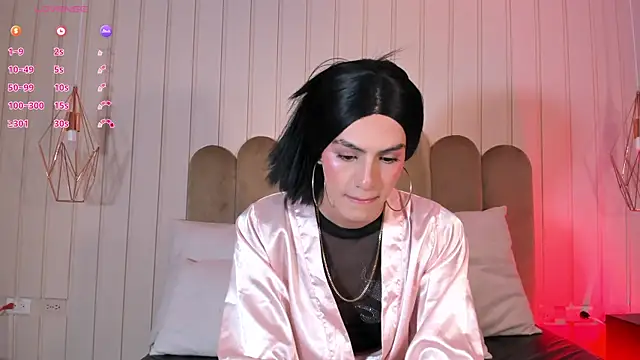 Snapshot of nicki-west chatting on June 2026 08:14:02 PM nicki-west online show from June 2026 08:14:02 PM