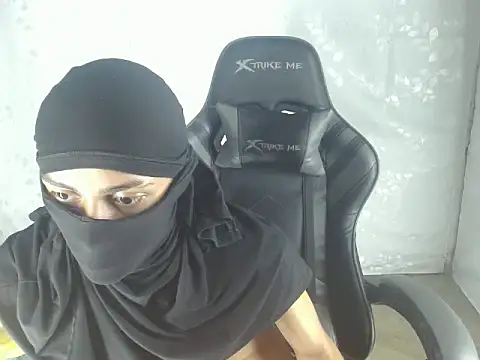 JHOANpss online show from April 2026 02:05:01 AM