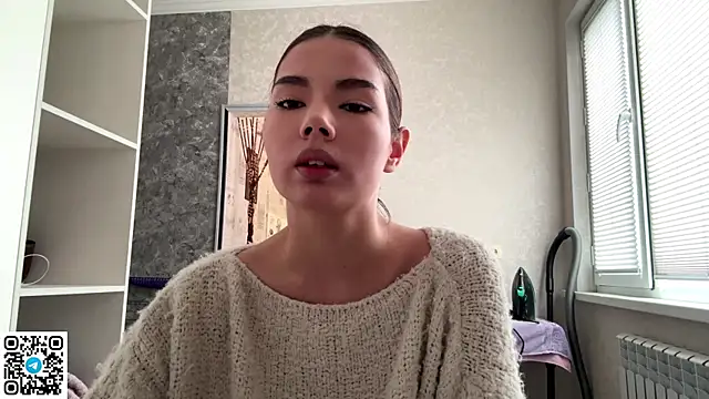 MarylnMonnier online show from May 2026 08:18:01 AM
