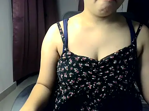DreamyDesireX online show from May 2026 01:39:01 PM