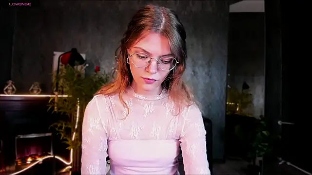 Avrora Spark online show from May 2026 08:20:01 PM