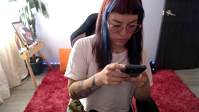 Nyxie8 online show from May 2026 02:11:02 PM