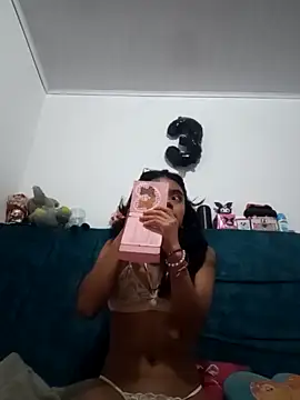 VaneMoon online show from April 2026 10:19:02 AM