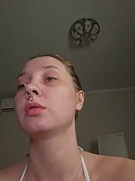 ooopsitscandy online show from July 2026 05:35:01 PM