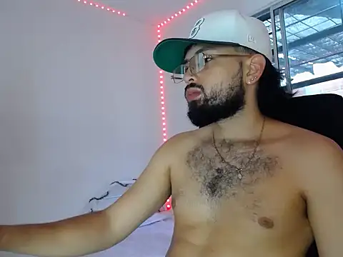 camilorestrepo77 online show from May 2026 07:24:02 PM