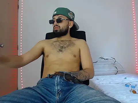 camilorestrepo77 online show from June 2026 07:07:02 PM