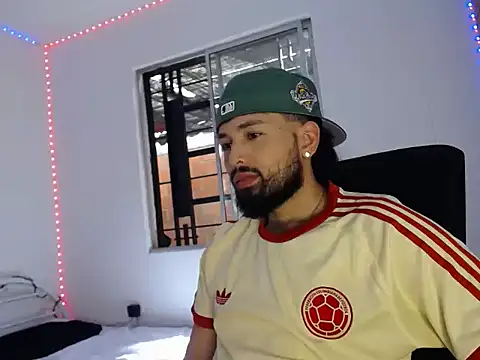 camilorestrepo77 online show from May 2026 05:57:01 PM
