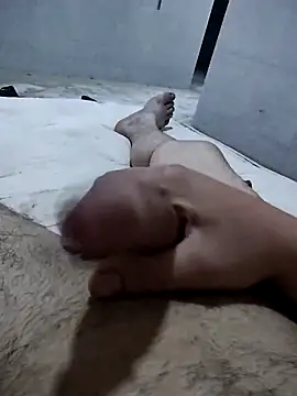 TootedFreezing online show from May 2026 06:00:02 PM
