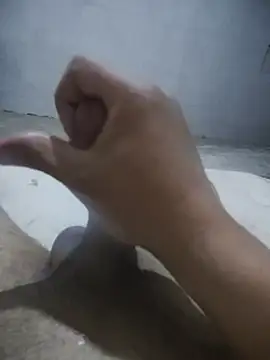 TootedFreezing online show from June 2026 06:57:02 PM
