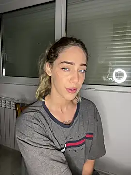 ZenyShy online show from June 2026 10:11:01 PM