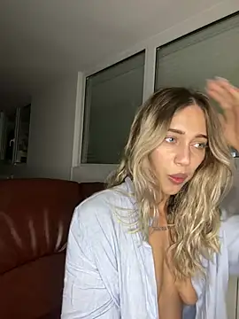ZenyShy online show from June 2026 01:21:01 AM