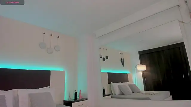 Sky Loren online show from May 2026 02:04:02 AM