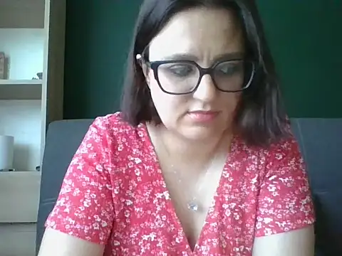 Snapshot of sensual_paris chatting on June 2026 05:24:01 AM sensual paris online show from June 2026 05:24:01 AM