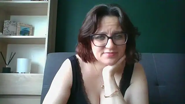 Snapshot of sensual_paris chatting on July 2026 05:30:01 AM sensual paris online show from July 2026 05:30:01 AM